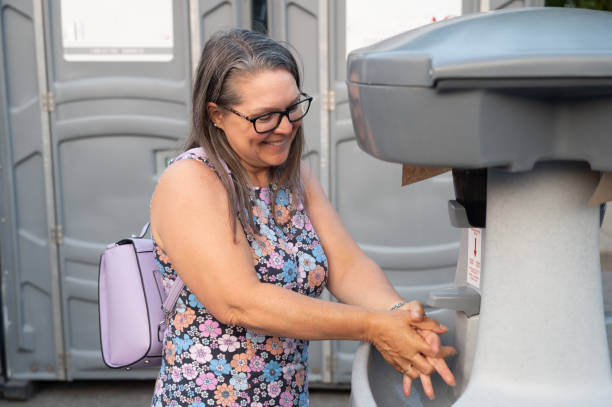Best Affordable portable toilet rental  in Grinnell, IA